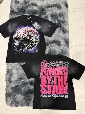 Hellstar Powered By The Star Brain Helmet Graphic T-Shirt